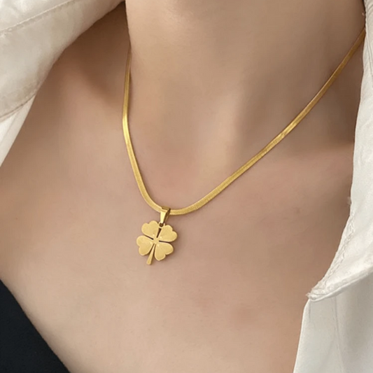 Collar Trebol